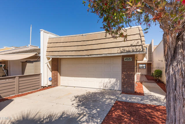 Detail Gallery Image 1 of 1 For 4521 Costa De Oro, Oxnard,  CA 93035 - 4 Beds | 2 Baths