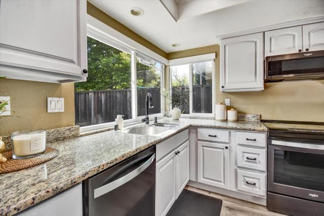 5078 Corte Verde Drive, San Jose CA: https://media.crmls.org/mediaz/910cfbad-081d-4d9b-9219-50d403929f53.jpg