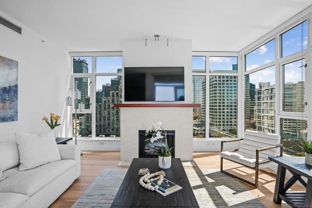 1205 Pacific Hwy, San Diego CA: https://media.crmls.org/mediaz/910d20f6-c8d3-419f-8fa5-623ba7e2e07e.jpg