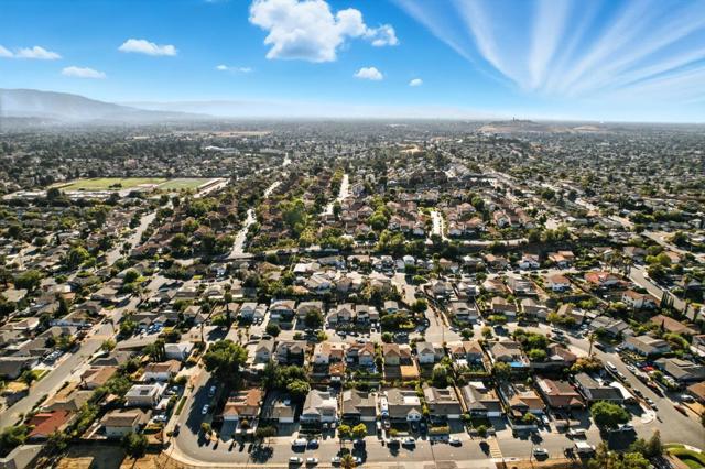 5024 Snow Drive, San Jose CA: https://media.crmls.org/mediaz/910dbaaf-f123-44df-abf5-c732aa4154d9.jpg
