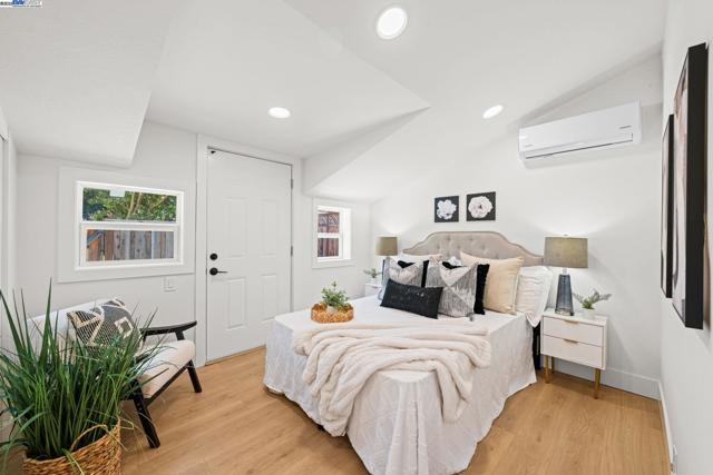 1038 Division St, Pleasanton CA: https://media.crmls.org/mediaz/910f0b95-800a-4749-8bc0-d946b37e7da9.jpg