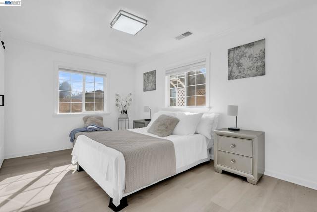 Image 20 of 43 For 1532 Kooser Rd