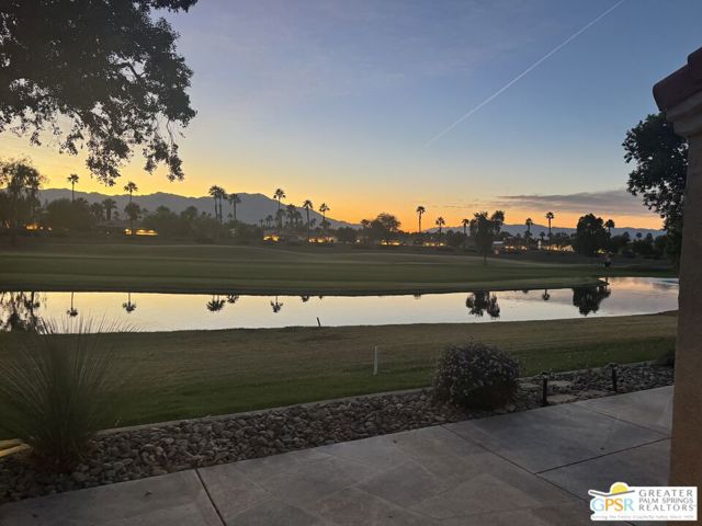 41387 Princeville Lane, Palm Desert CA: https://media.crmls.org/mediaz/910f8b94-8558-4a90-bf71-e71e8e09643b.jpg