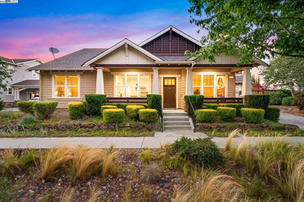 5477 Stockton Loop