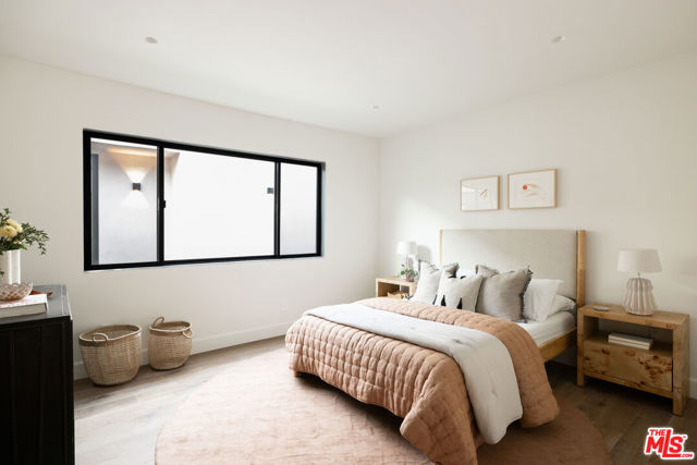 3546 Weslin Avenue, Sherman Oaks CA: https://media.crmls.org/mediaz/91107958-9ef7-47cc-ae11-dd9b62180325.jpg
