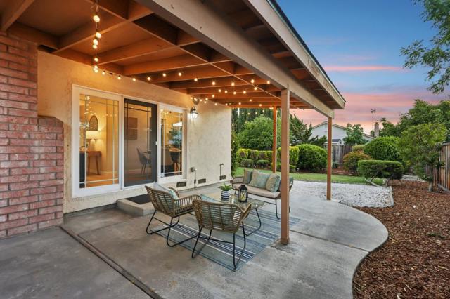 3043 Crater Lane, San Jose CA: https://media.crmls.org/mediaz/9110d598-21ff-423a-9dd1-4df0489dfa28.jpg