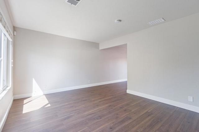 1810 Queen Victoria Way, San Jose CA: https://media.crmls.org/mediaz/9110fc4b-883e-481d-ac57-8ddb5d57ebee.jpg