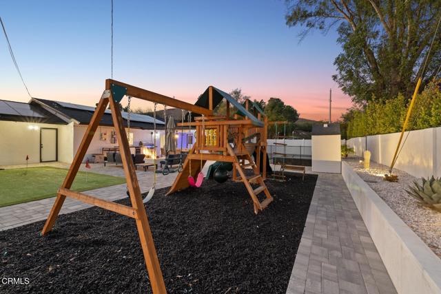 Detail Gallery Image 23 of 24 For 1594 Kirk Ave, Thousand Oaks,  CA 91360 - 4 Beds | 2 Baths