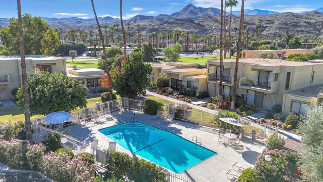 5803 Los Santos Drive #19, Palm Springs, CA 92264