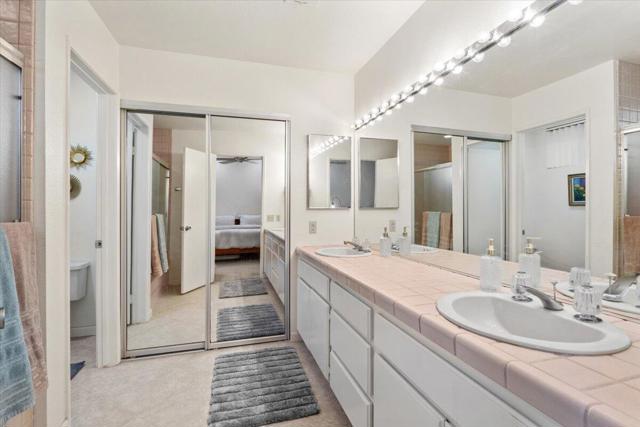 55566 Southern, La Quinta CA: https://media.crmls.org/mediaz/911308d2-a492-41f4-97b7-7d87c4c6a925.jpg