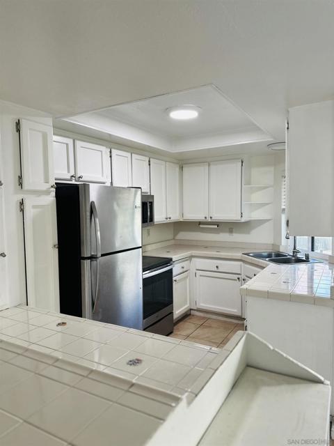 5750 Friars Road, San Diego CA: https://media.crmls.org/mediaz/91133230-17f6-4e31-8187-400d055ceba1.jpg