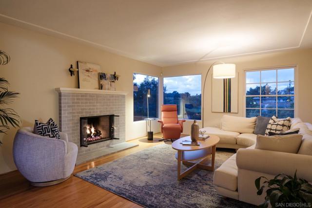 2810 Ivy Street, San Diego CA: https://media.crmls.org/mediaz/9113703e-9110-47a4-97ca-d3788ee329c0.jpg
