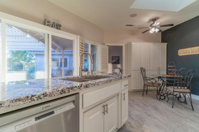 30646 Red Hawk Road, Valley Center CA: https://media.crmls.org/mediaz/9113e09e-e88d-438a-8168-29a761934647.jpg