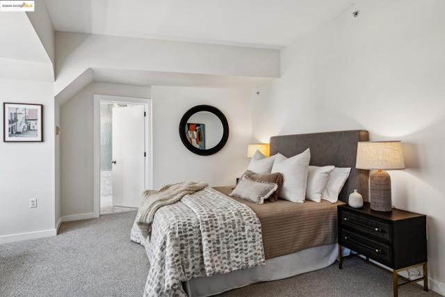 1615 Broadway, Oakland CA: https://media.crmls.org/mediaz/91155206-c7e1-4520-bd69-5c9607b25e2e.jpg