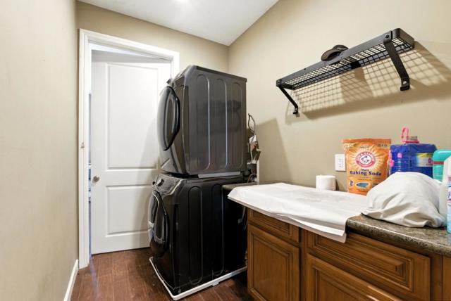 947 Yuba Drive, Santa Rosa CA: https://media.crmls.org/mediaz/91166ef0-5252-4dde-8ab2-a5bccff57230.jpg
