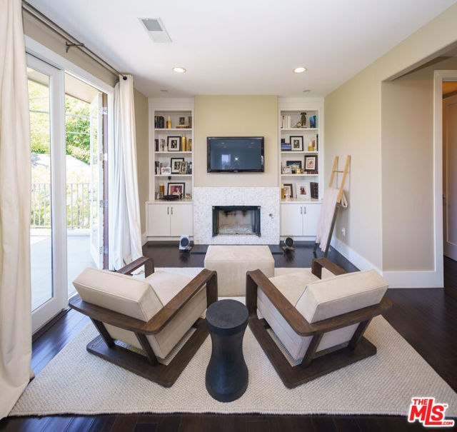 9515 Kirkside Road, Los Angeles CA: https://media.crmls.org/mediaz/911777ff-7427-402b-8fc0-75de7dba9171.jpg