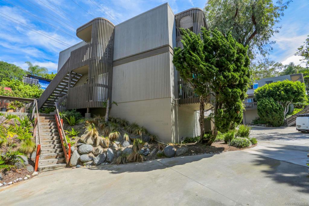 155 Rosebay Dr - photo 4
