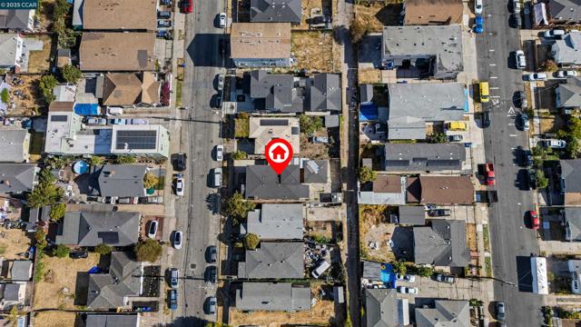 840 7th St, Richmond CA: https://media.crmls.org/mediaz/91190e16-4072-4a9b-84a3-34f3c9387943.jpg