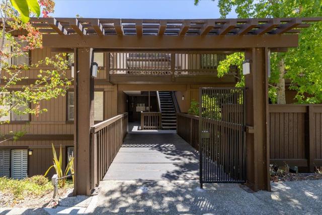 3392 Brittan Avenue, San Carlos CA: https://media.crmls.org/mediaz/91191892-6239-4f2f-99e2-42b35ea2d781.jpg