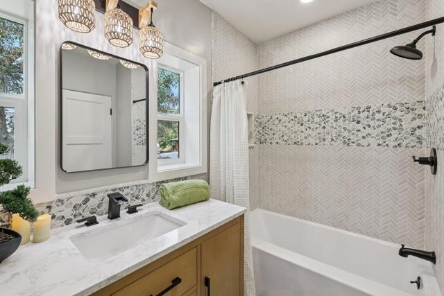 Detail Gallery Image 27 of 75 For 2235 Gum Tree Ln, Fallbrook,  CA 92028 - 4 Beds | 3 Baths