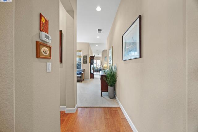 9779 Reimers Way, Dublin CA: https://media.crmls.org/mediaz/911a96da-cd6c-499e-babc-21a2aeb7615b.jpg