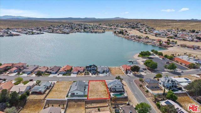 Image 3 of 10 For 26719 Blue Water Road