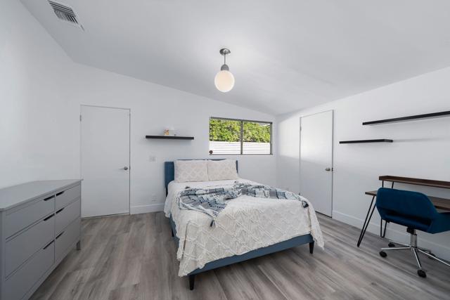1890 S Navajo Drive, Palm Springs, CA 92264