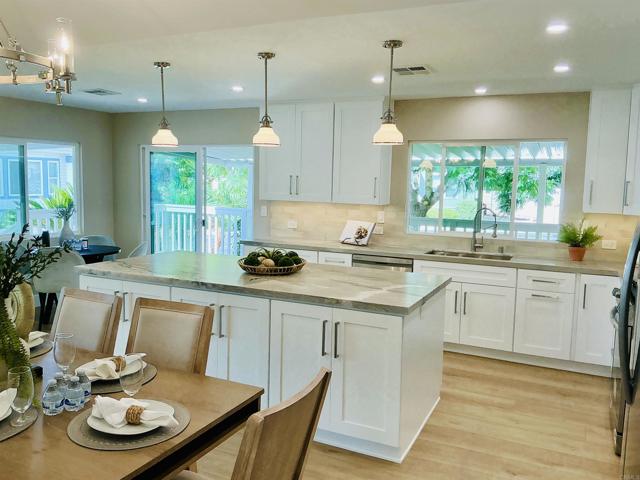 3445 Don Ortega Drive, Carlsbad CA: https://media.crmls.org/mediaz/911d184f-5d81-49a4-abca-226d3f905d9d.jpg