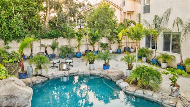 29487 Georgetown Ln, Temecula CA: https://media.crmls.org/mediaz/911d599e-aebb-4ae3-85d2-9b8bb1b2d6a2.jpg