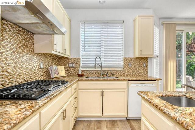 Image 14 of 49 For 1782 Anastasia Dr