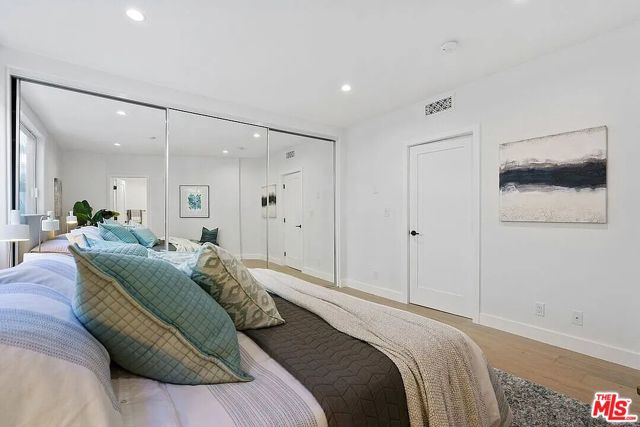 842 11th Street photo 18