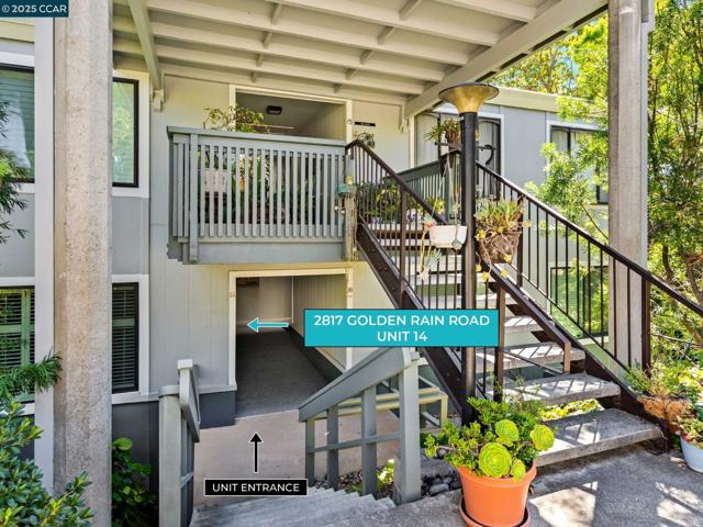2817 Golden Rain Rd, Walnut Creek CA: https://media.crmls.org/mediaz/911ea95d-692e-4d90-b49e-59427d852e54.jpg