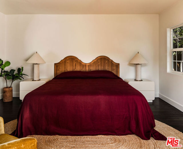 1444 S Sierra Bonita Avenue, Los Angeles CA: https://media.crmls.org/mediaz/911ee1d7-5010-40b5-ac70-12cb0ab1981d.jpg