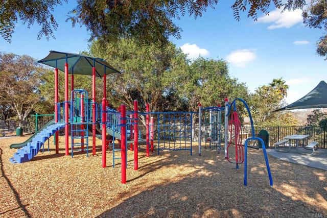 Detail Gallery Image 58 of 62 For 5531 Foxtail Loop, Carlsbad,  CA 92010 - 3 Beds | 2/1 Baths