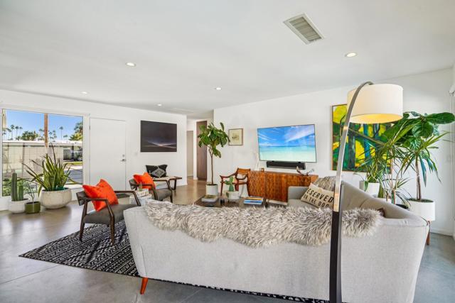 2463 S Broadmoor Drive, Palm Springs CA: https://media.crmls.org/mediaz/9120f957-e0e1-4064-abd5-a33712622862.jpg