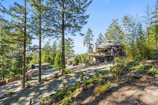 200 S Ranch Road, Pescadero CA: https://media.crmls.org/mediaz/91212fcf-e513-4fd0-8115-f7aa7ff22e14.jpg