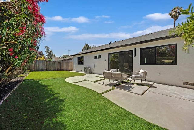 3156 San Joaquin, Union City CA: https://media.crmls.org/mediaz/9121763a-ea0a-4063-a53b-4fbb8b38fa45.jpg