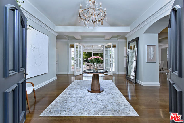 4177 KESTER Avenue, Sherman Oaks CA: https://media.crmls.org/mediaz/9121ab8e-d08f-4f94-9c91-1c871d6c0999.jpg