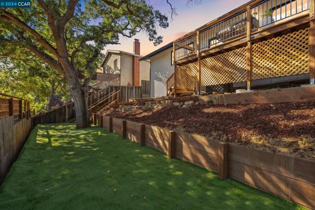 Image 47 of 53 For 423 Del Sol Ave