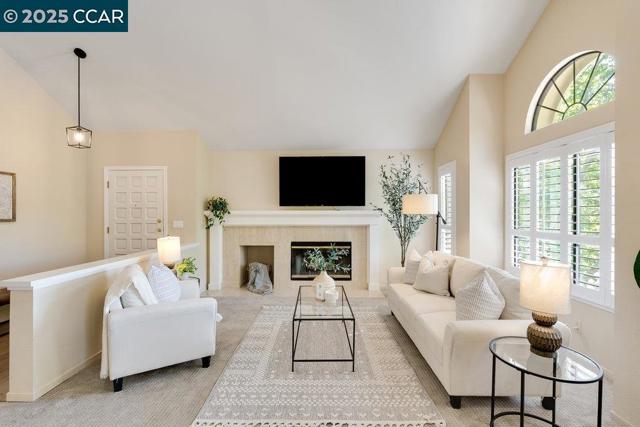 410 Beacon Ridge Lane, Walnut Creek CA: https://media.crmls.org/mediaz/9122ae1f-cfa6-4b75-93b7-255f2dcad790.jpg