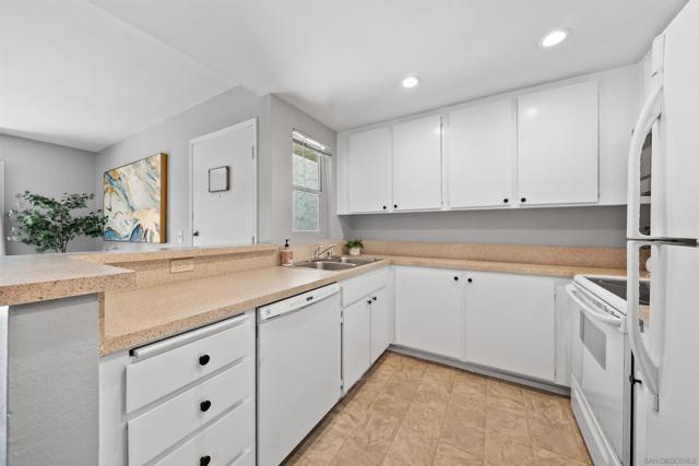 5910 Rancho Mission Rd, San Diego CA: https://media.crmls.org/mediaz/91237116-6d06-43bc-a380-0b2be5ffa8c4.jpg