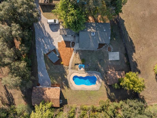 5367 Rosswood Lane, Redding CA: https://media.crmls.org/mediaz/9123a42e-4e62-432b-9081-33404b245de3.jpg