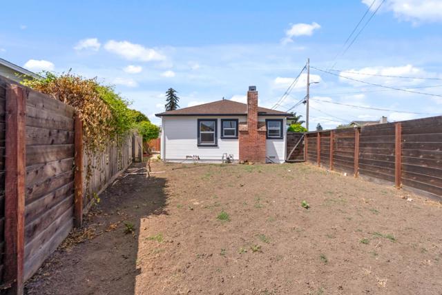 630 California Street, Watsonville CA: https://media.crmls.org/mediaz/9124009b-02e6-4f56-92a8-a7f282b10346.jpg