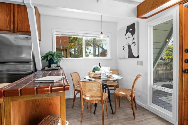 360 36th Avenue, Santa Cruz CA: https://media.crmls.org/mediaz/91244a63-d6b6-49b2-8b33-72b11674ac51.jpg