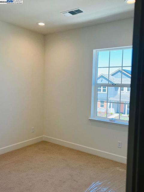 2978 Ellis Town Dr, Tracy CA: https://media.crmls.org/mediaz/912456f9-4139-4c91-972d-4244654065db.jpg