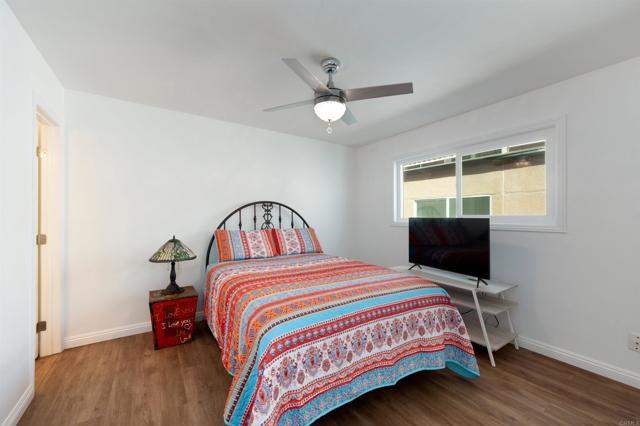 1460 Seacoast Drive, Imperial Beach CA: https://media.crmls.org/mediaz/9124d530-fc39-4d2e-b06c-01d1574790d1.jpg