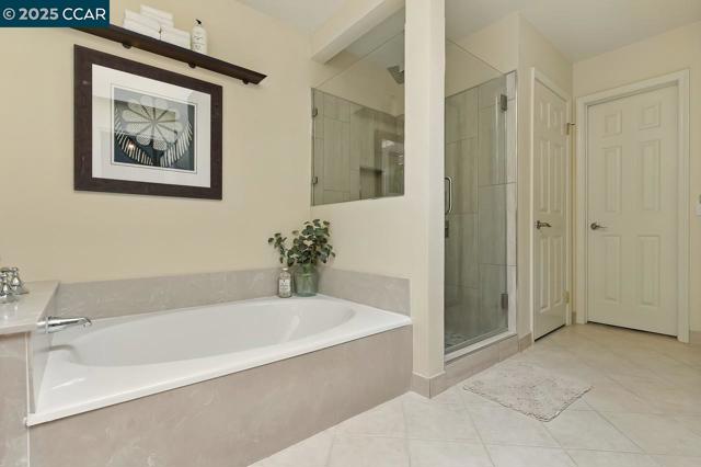 624 Doral Dr, Danville CA: https://media.crmls.org/mediaz/9124eebd-e109-4e6a-b960-243193dad5ed.jpg