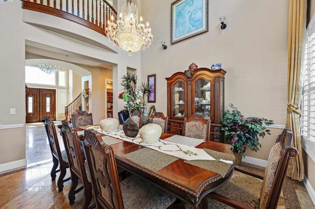 6013 Kingsmill Ter, Dublin CA: https://media.crmls.org/mediaz/9124fdba-87b7-49b3-a184-019bdd34eb70.jpg
