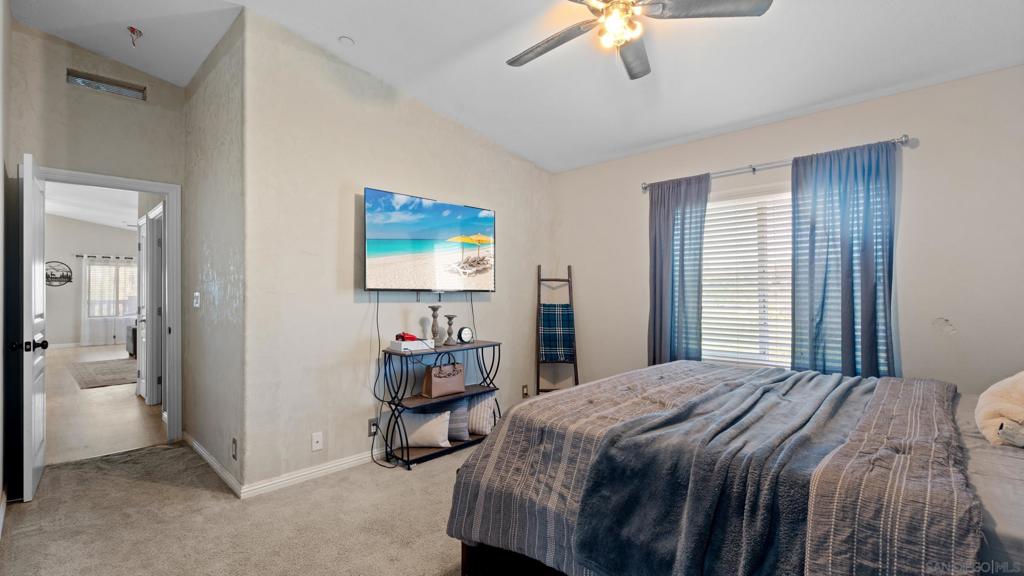 MLS #250025523SD image #10