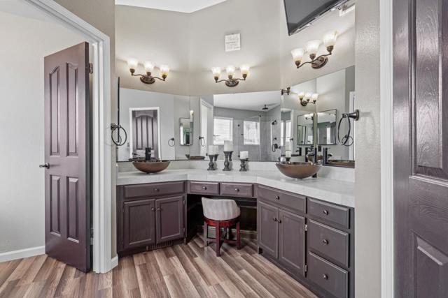 961 Alder Street, Hollister CA: https://media.crmls.org/mediaz/912624c3-f0d2-4668-8fb2-526b64ef7f6c.jpg